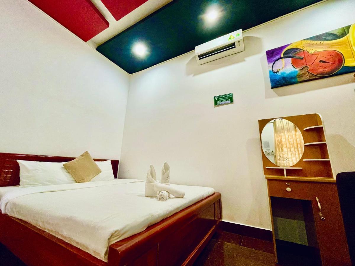 Snooze Hotel Hue Bagian luar foto