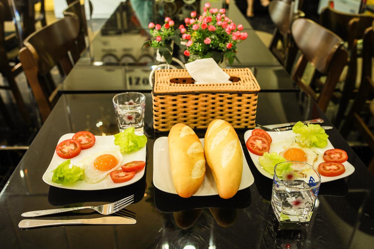 Snooze Hotel Hue Bagian luar foto